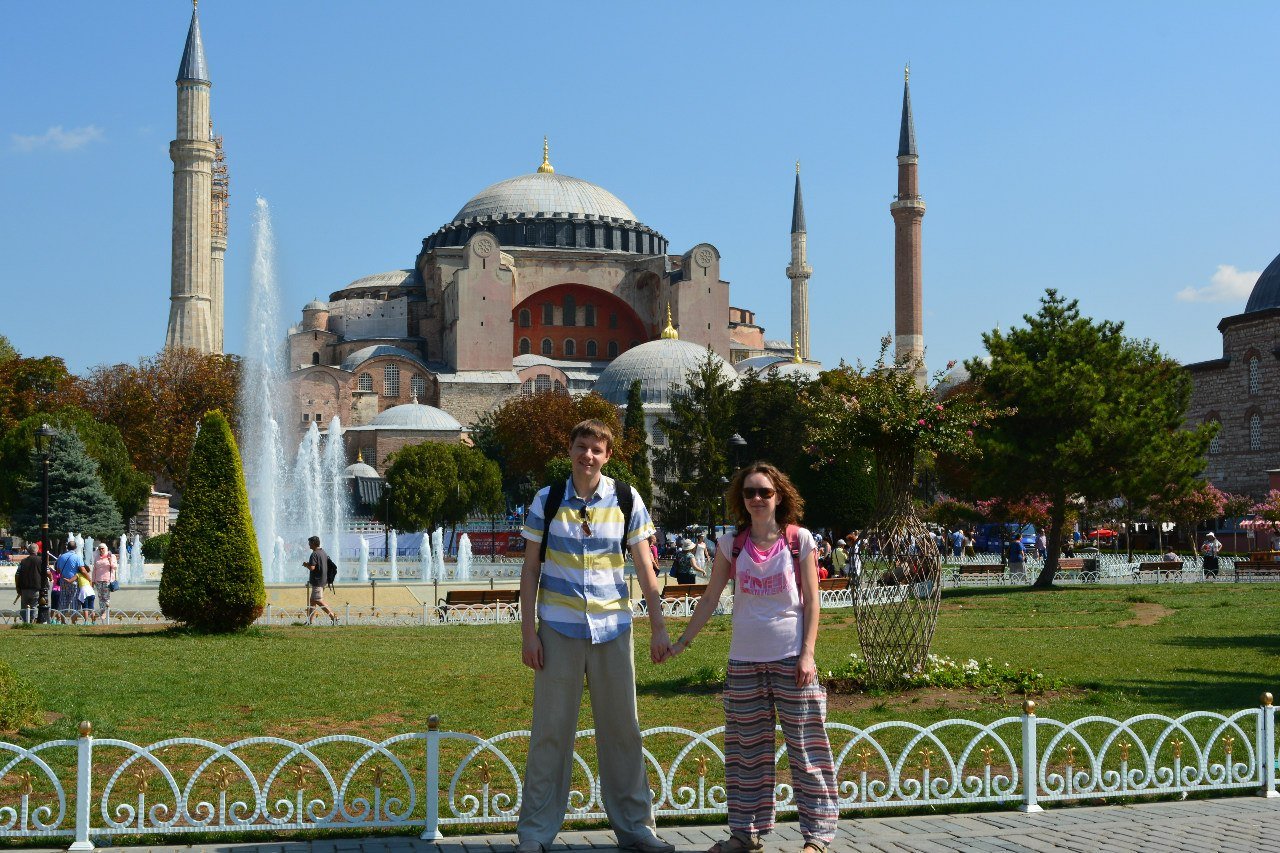 Черкесск стамбул. Атаман колледж в Стамбуле. Турция столица Стамбул. Стамбул туристы. Стамбул экскурсии для туристов.