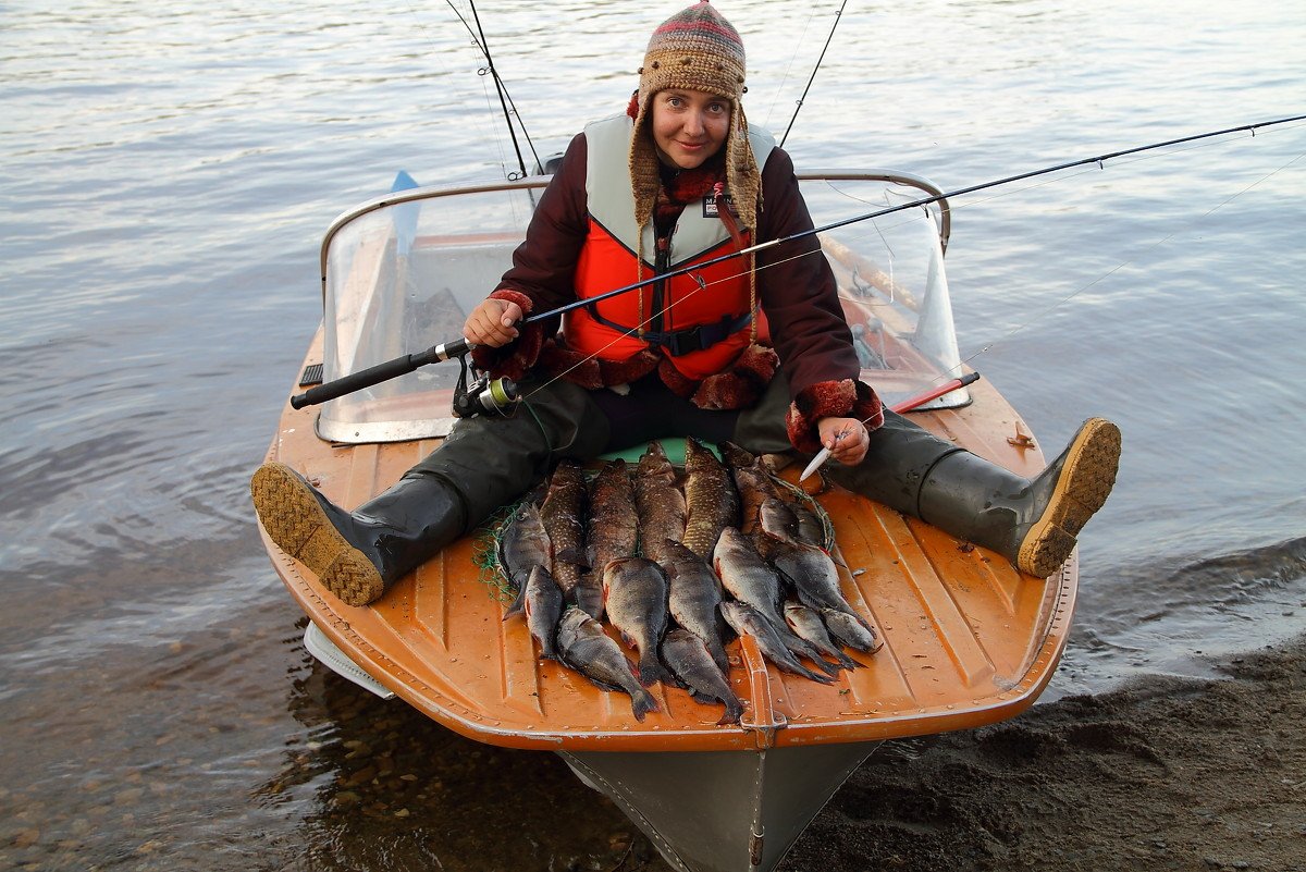 Клева мама. Рыбалка. Рыбалка фото. Рыболовство в Карелии. Рыбак на рыбалке.