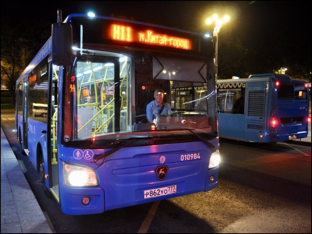 Ходят ли автобусы 2024 года. Автобус н15 ночной. Н11 автобус ночной. До аэропорта Внуково ночной автобус н11. Маршрут автобуса н11.