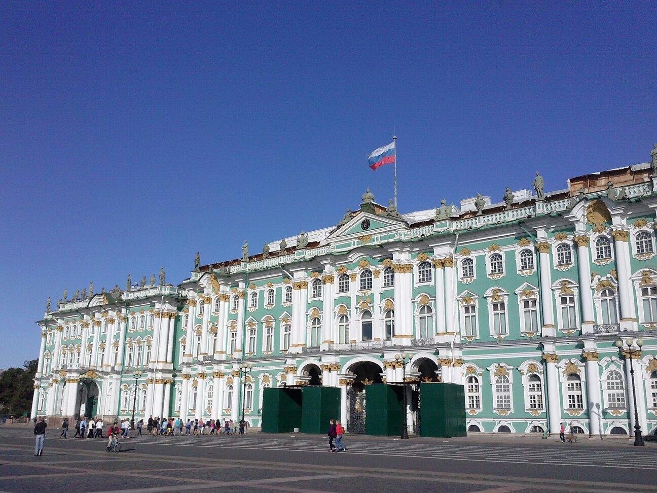 Какой дворец принадлежал петру первому. Зимний дворец Петра 1 в Санкт-Петербурге. Зимний дворец Петра 1. Эрмитаж зимний дворец Петра 1.