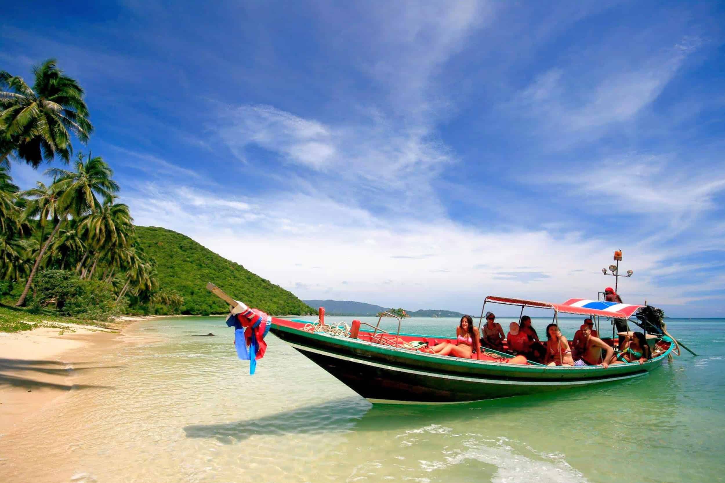 Панган остров в тайланде туры. Остров Пханган Таиланд. Тайская лодка Longtail Boat. Таиланд лонгтейл. Самуи Пханган.