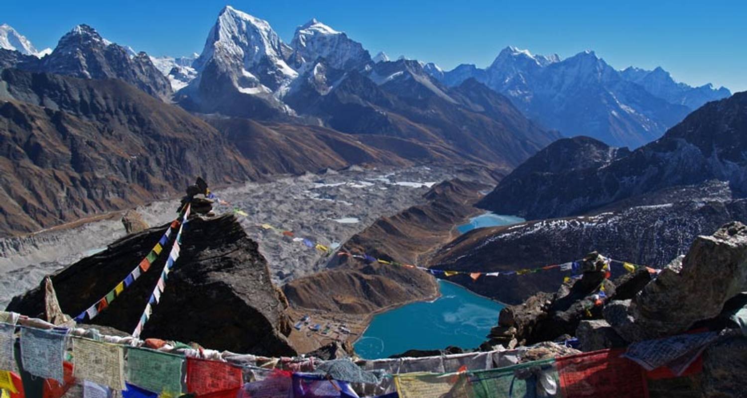 Гималаи направление. Катманду Непал Гималаи. Муктинатх Непал. Непал Катманду Эверест. Шерпы в Гималаях.