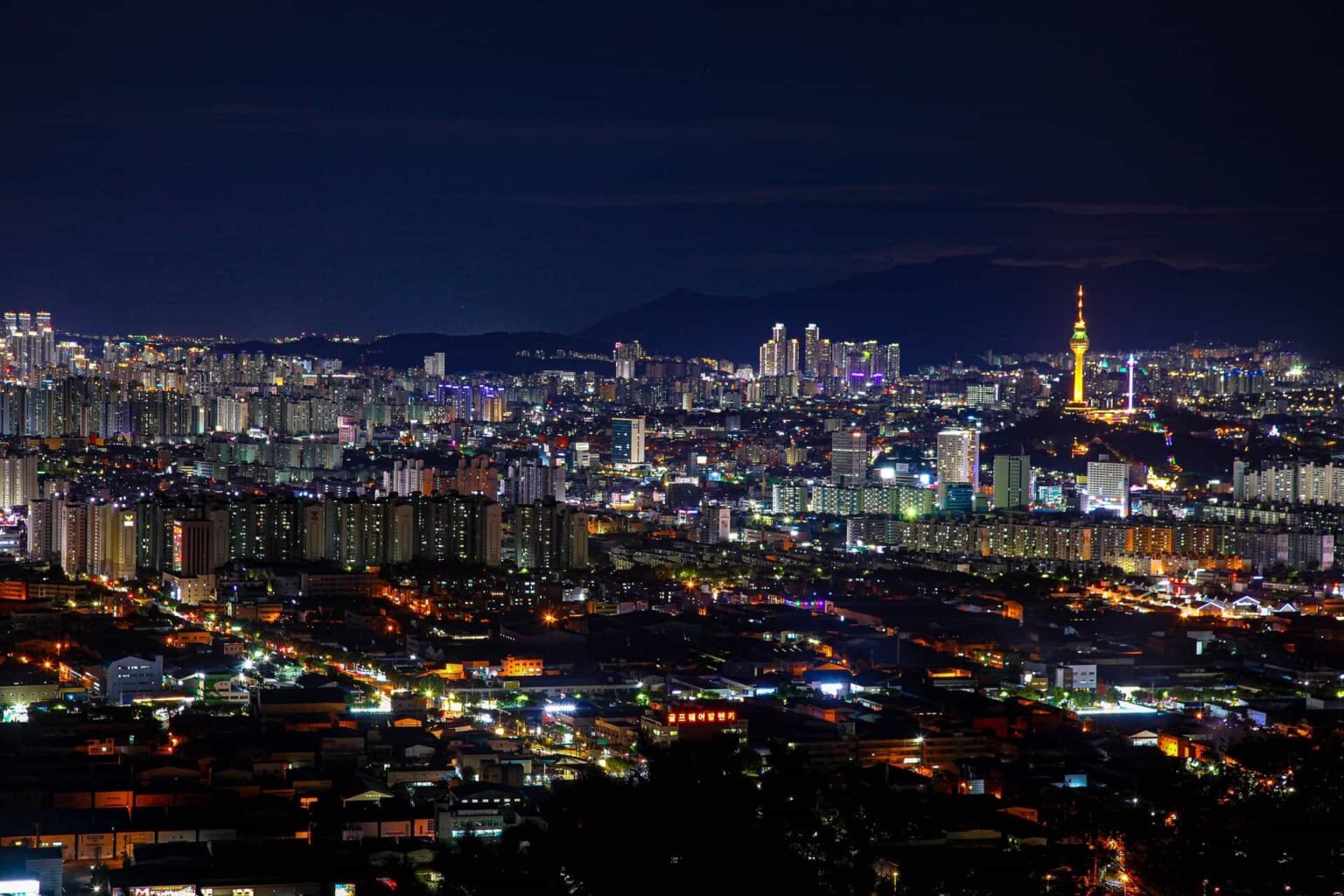 Тегу корея. Город тэгу в Корее. Дэгу Южная Корея. Город Ульсан Южная Корея. Тэгу Южная Корея фото.