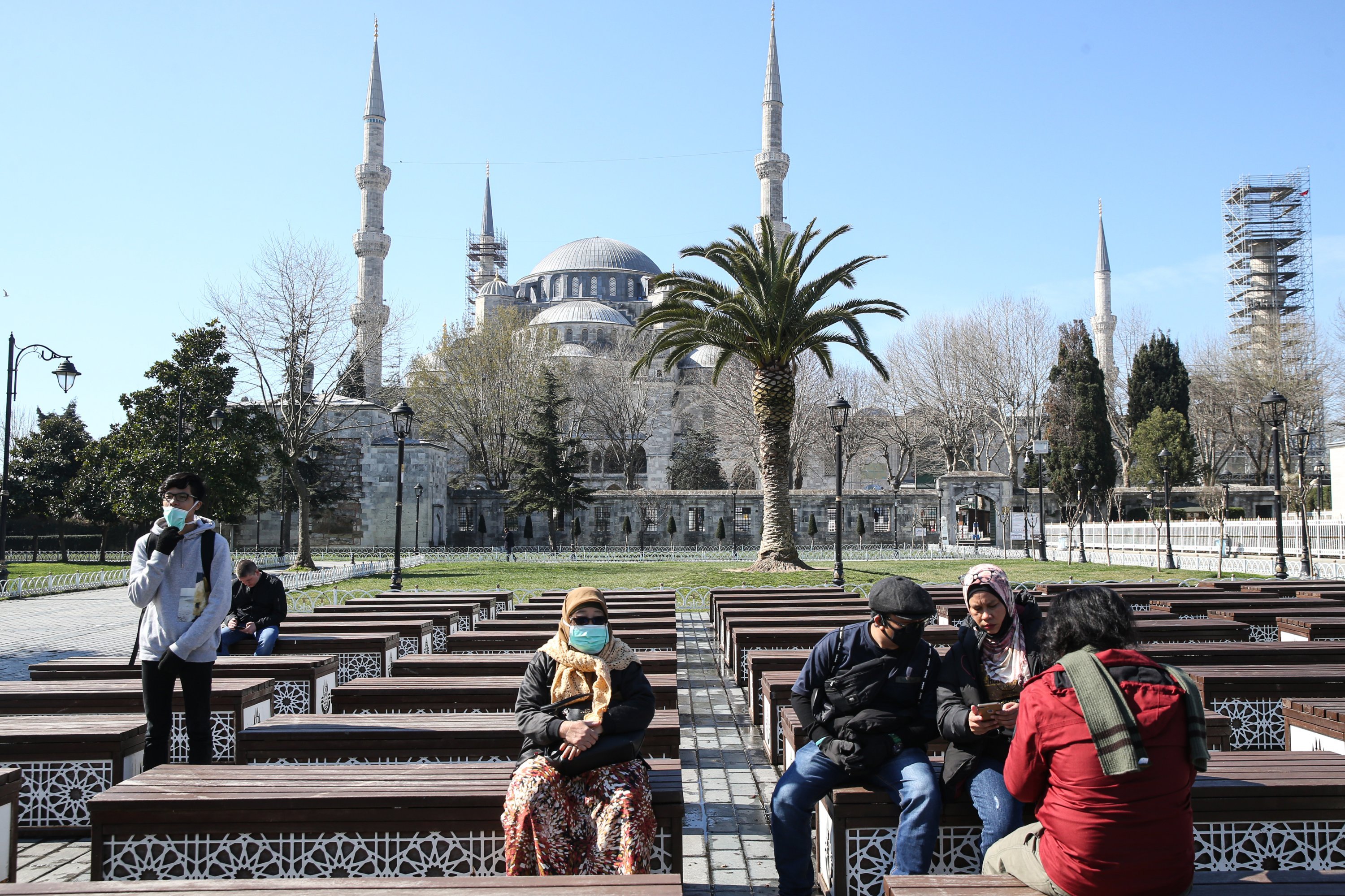 Тур в стамбул из минеральных. Стамбул туризм. Турция туризм. Стамбул 2020. Стамбул туристы.