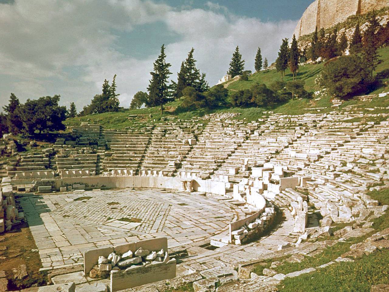 Про афинский театр