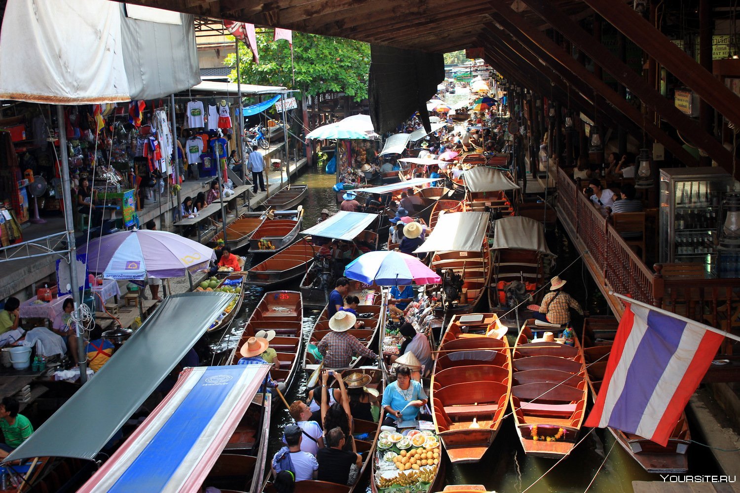 Обмен бангкок. Плавучий рынок Дамноен Садуак. Дамноен Садуак Бангкок. Плавучий рынок в Бангкоке. Плавучий рынок в Тайланде.