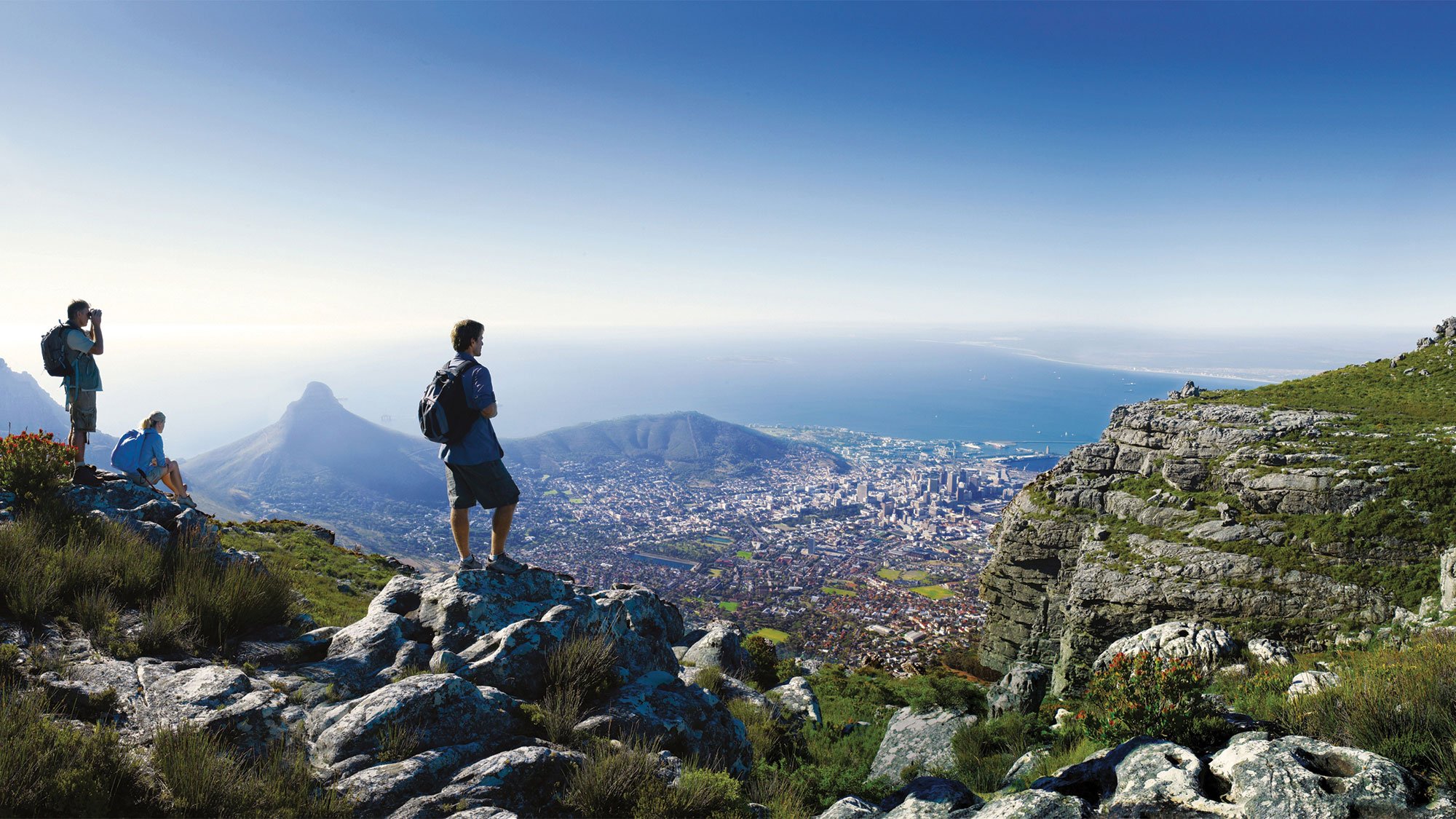 Top adventure. . Кейптаун, ЮАР туризм. Кейптаун Сити туристы. Столовая гора Кейптаун смотровая. Столовая гора Кейптаун фуникулер.
