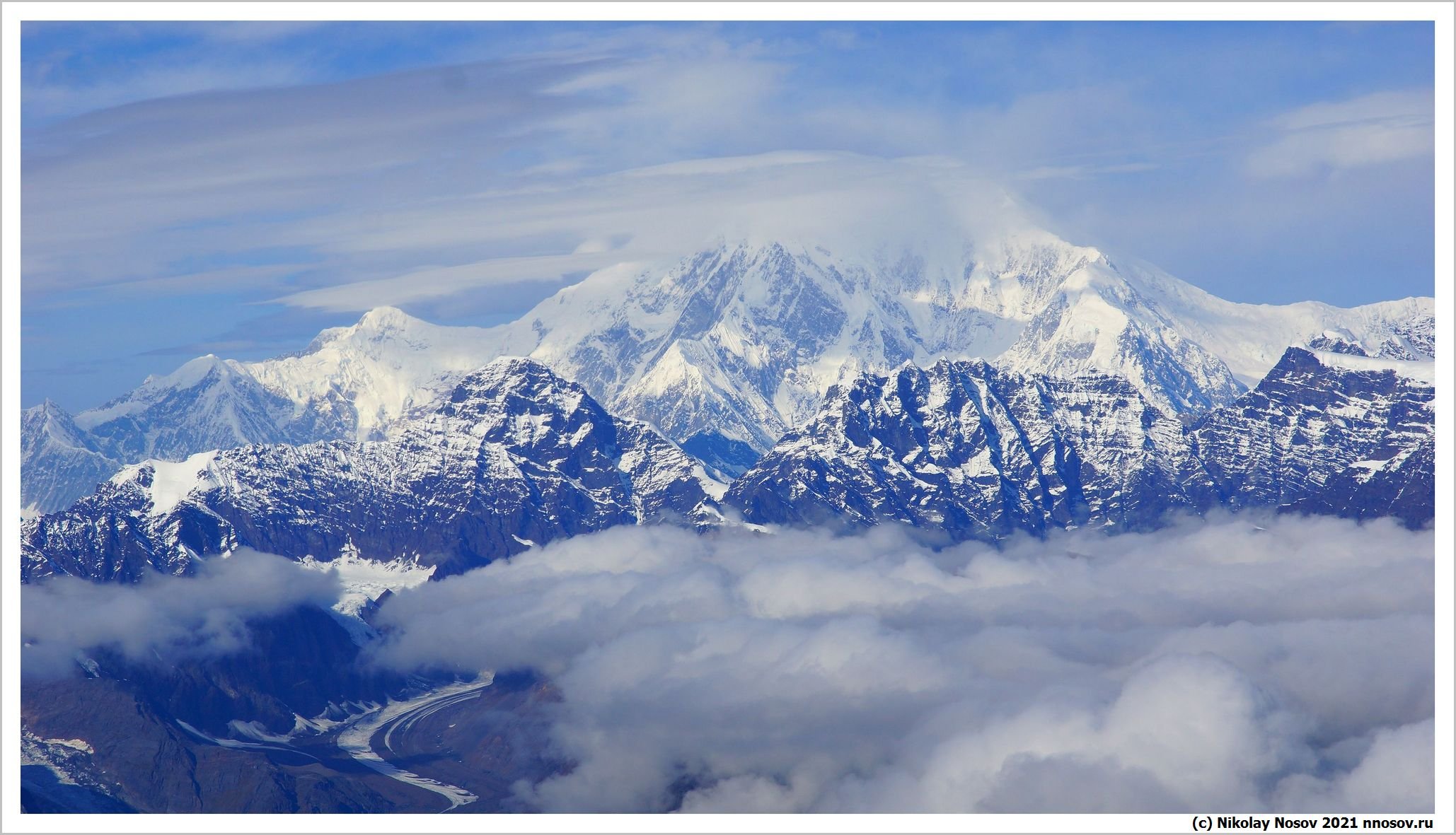 Вулкан мак кинли. Гора Мак Кинли. Хантер (гора, Аляска). Аляска Аляскинский хребет. Гора Денали Северная Америка.
