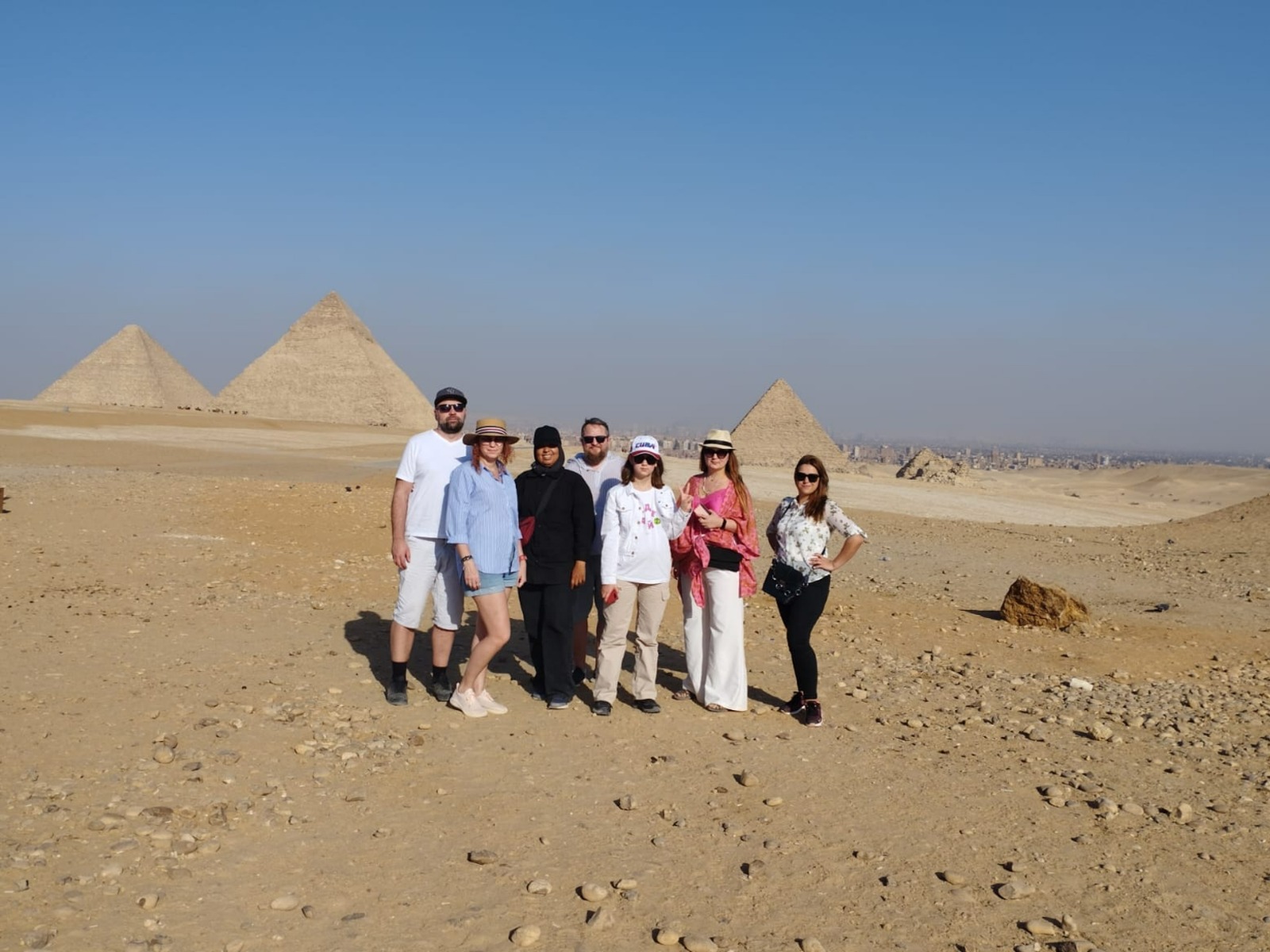 Новости египта для туристов на сегодня. Египет туризм. Туристы в Египте. Туризм в Египте кратко. Красивые туристы в Египте.