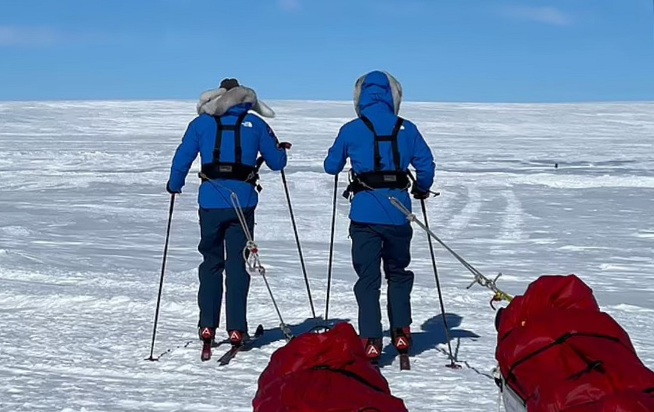 Экспедиция в Антарктиду. Живут ли люди на Южном полюсе. Экспедиция по льду. Живут ли люди в Антарктиде. Кусто в антарктиде экспедиция