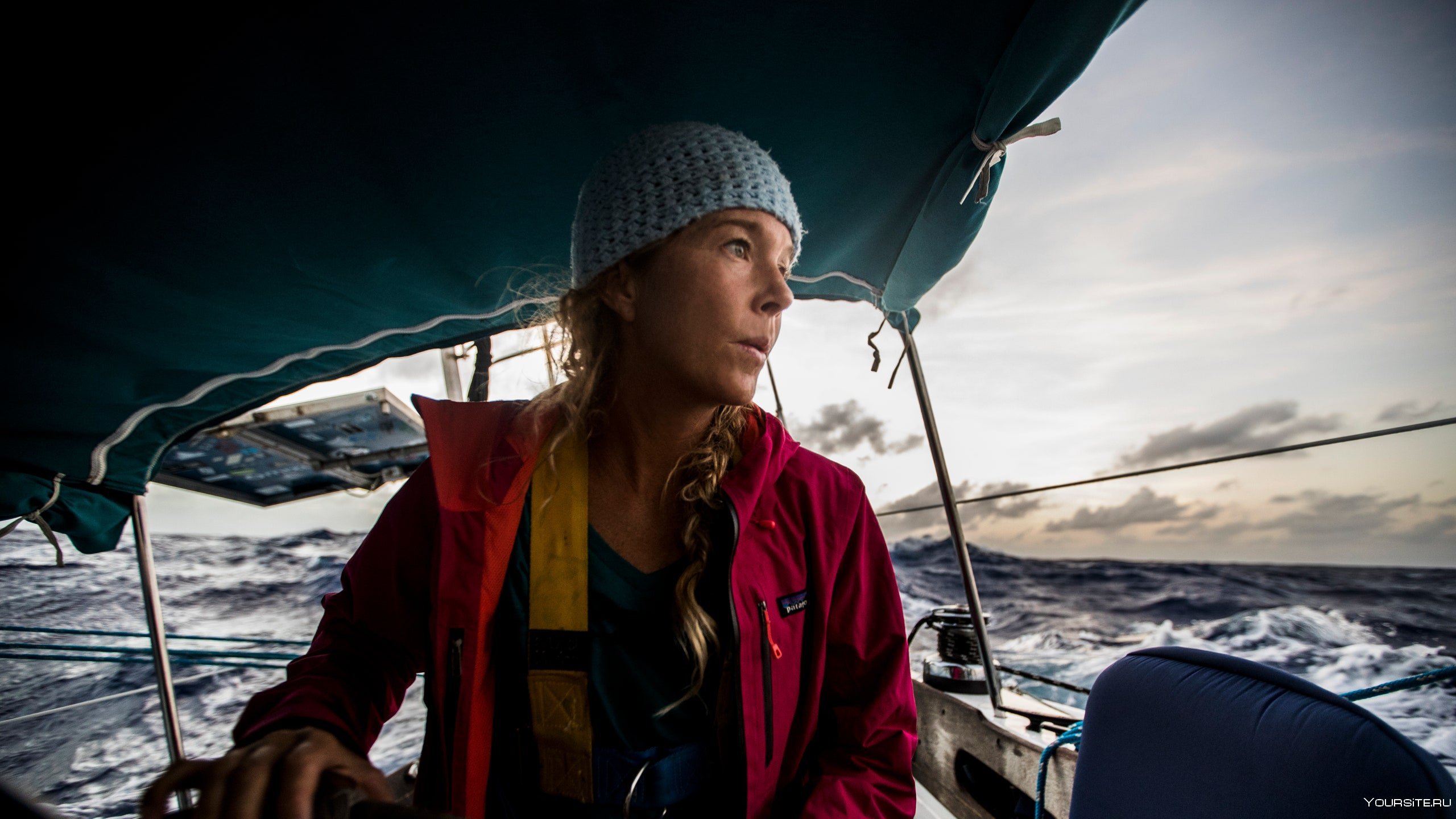 Норвежец переплывший тихий океан. Лиз Кларк путешественница. Одежда для кругосветного путешествия.