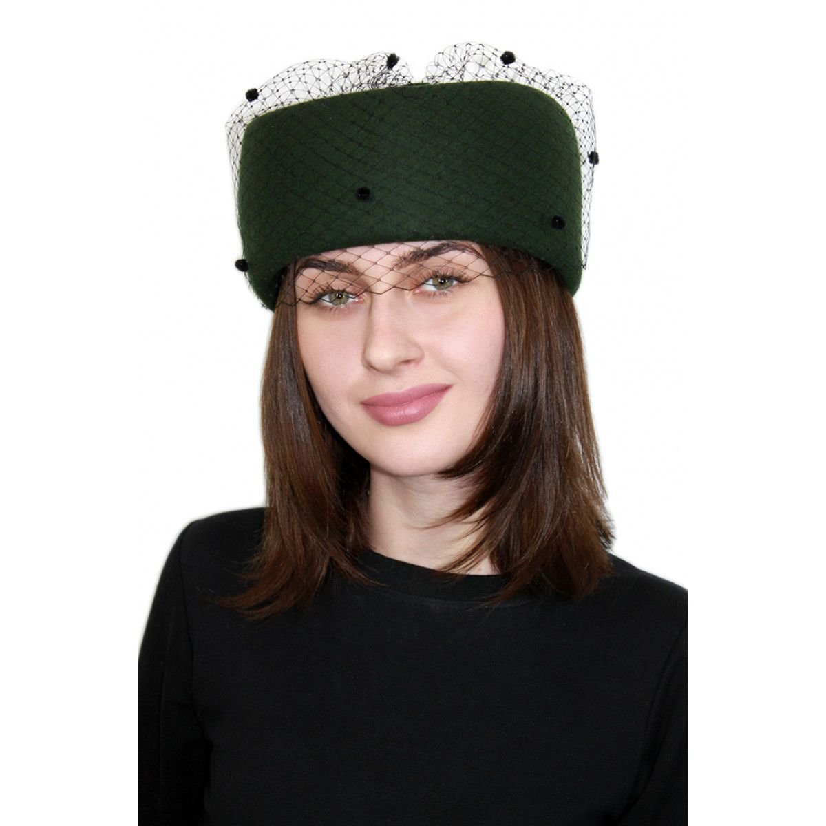 Озон шляпа женская. Шапка таблетка. Зеленая шляпка таблетка. Шапка таблетка женская. Шляпа таблетка женская.