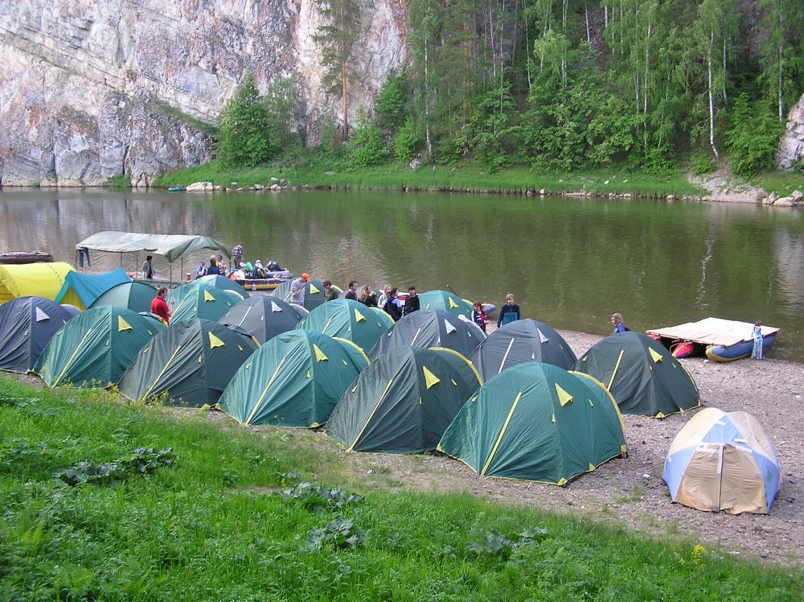 Tourist camping
