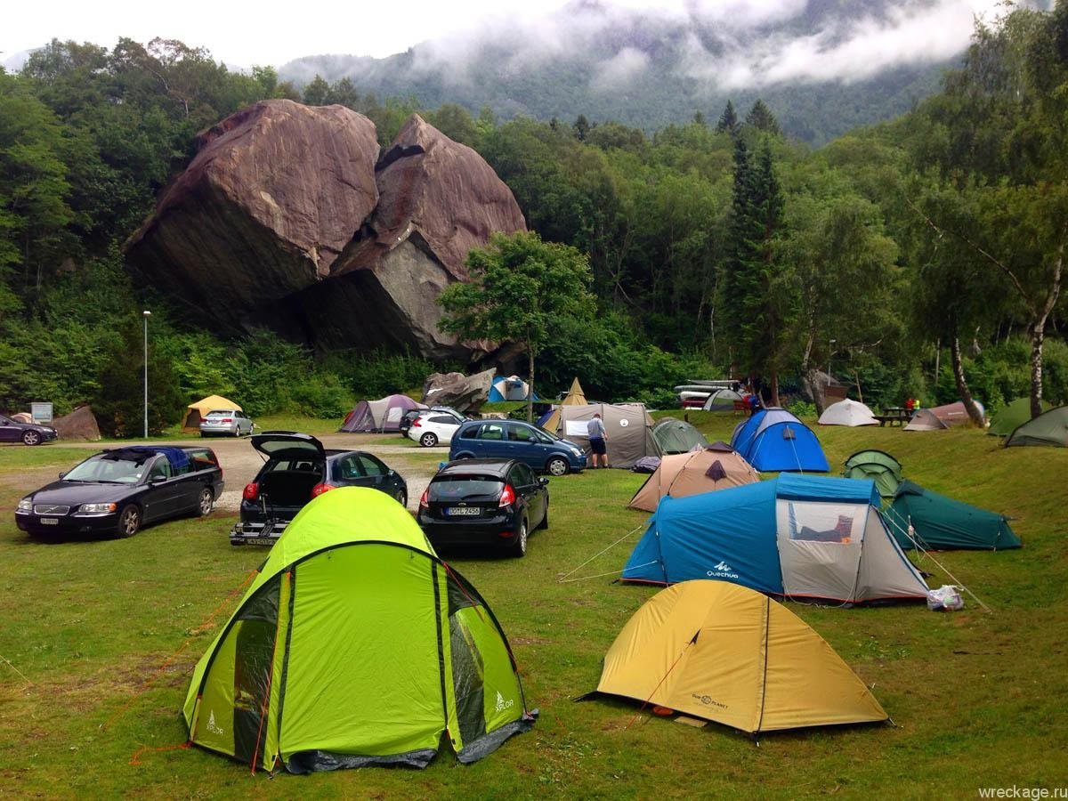 Camping rus. Автокемпинг Норвегия. Кепинг в Норвегии. Палаточный лагерь в Норвегии. Палаточный кемпинг.