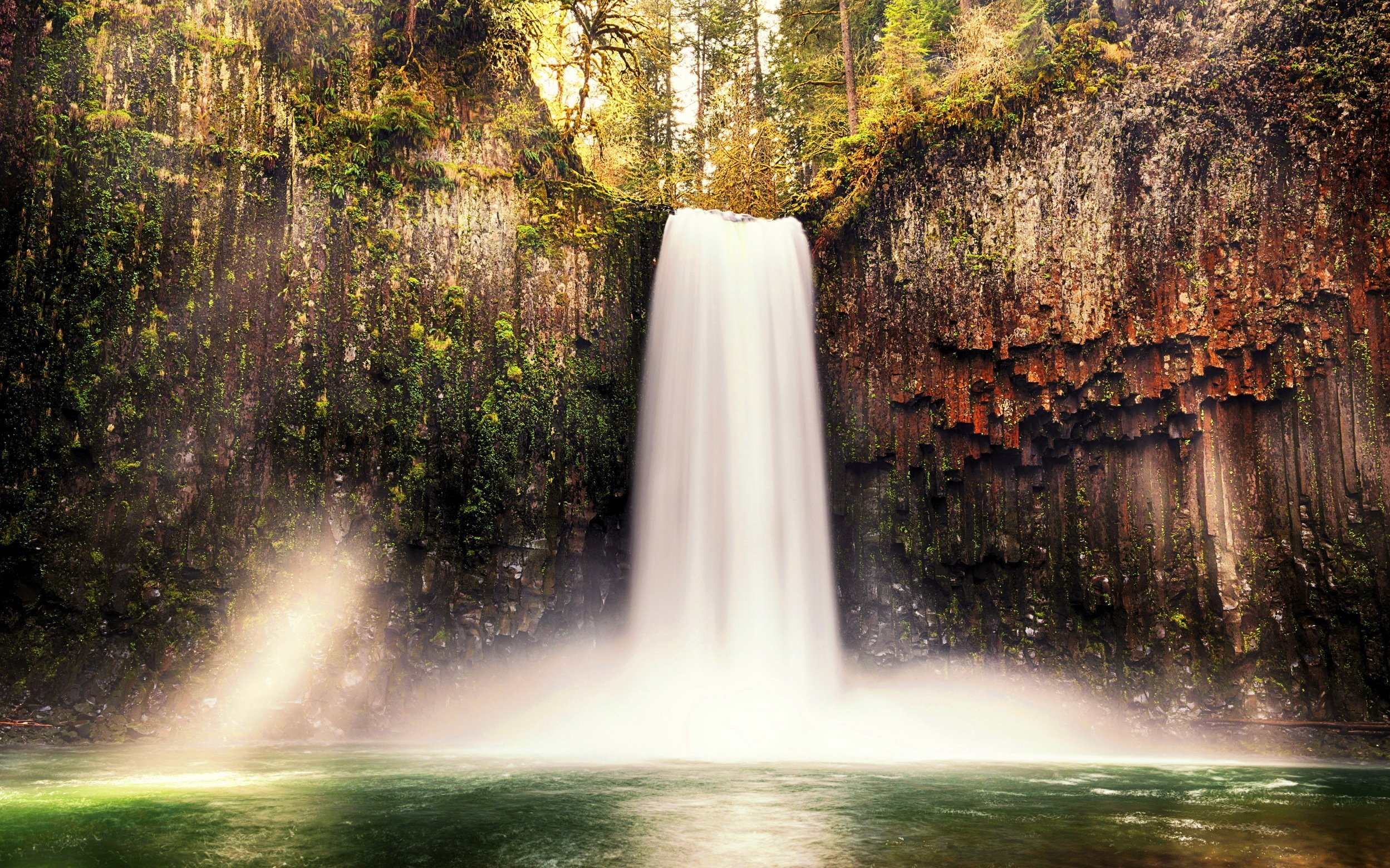 Падающие водопады. Водопад Абиква, штат Орегона. Водопад Abiqua, Орегон США. Водопад тилупо. Водопад фей Fairy Falls.