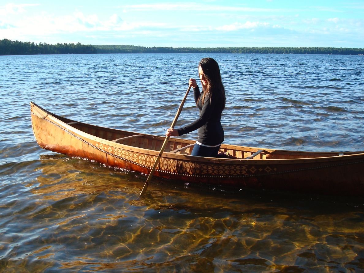 Индейская лодка