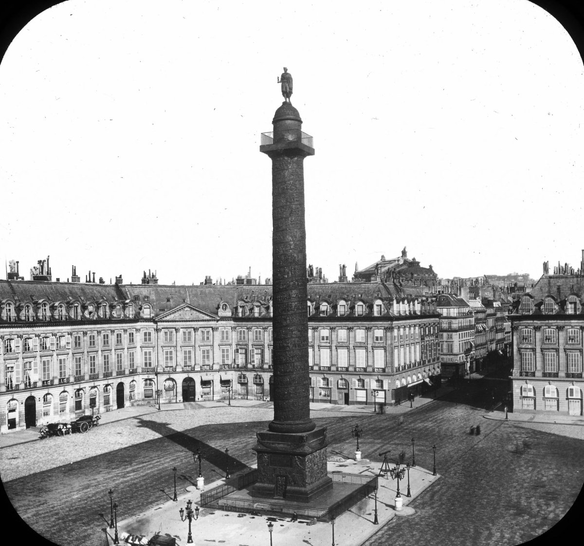 Вандомская колонна в париже